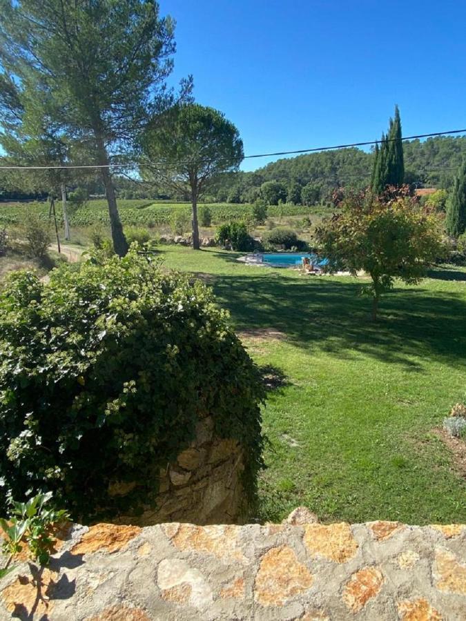 Domaine Le Petit Hameau Aparthotel Cotignac Bagian luar foto