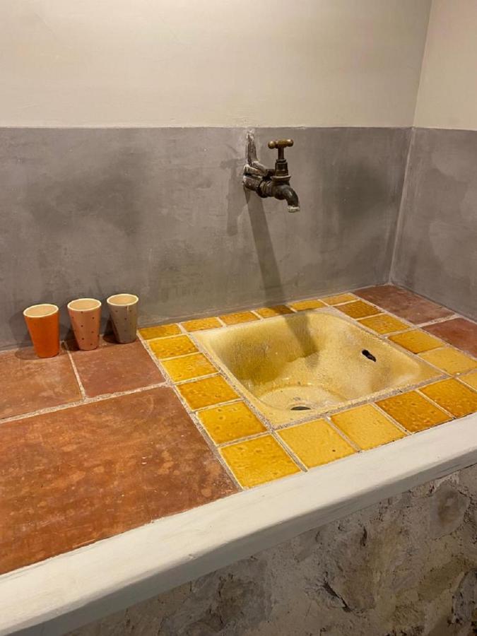 Domaine Le Petit Hameau Aparthotel Cotignac Bagian luar foto